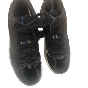 Air Jordan 11 Retro Low Space Jam Sneakers 3Y Black/White Mesh & Patent Leather